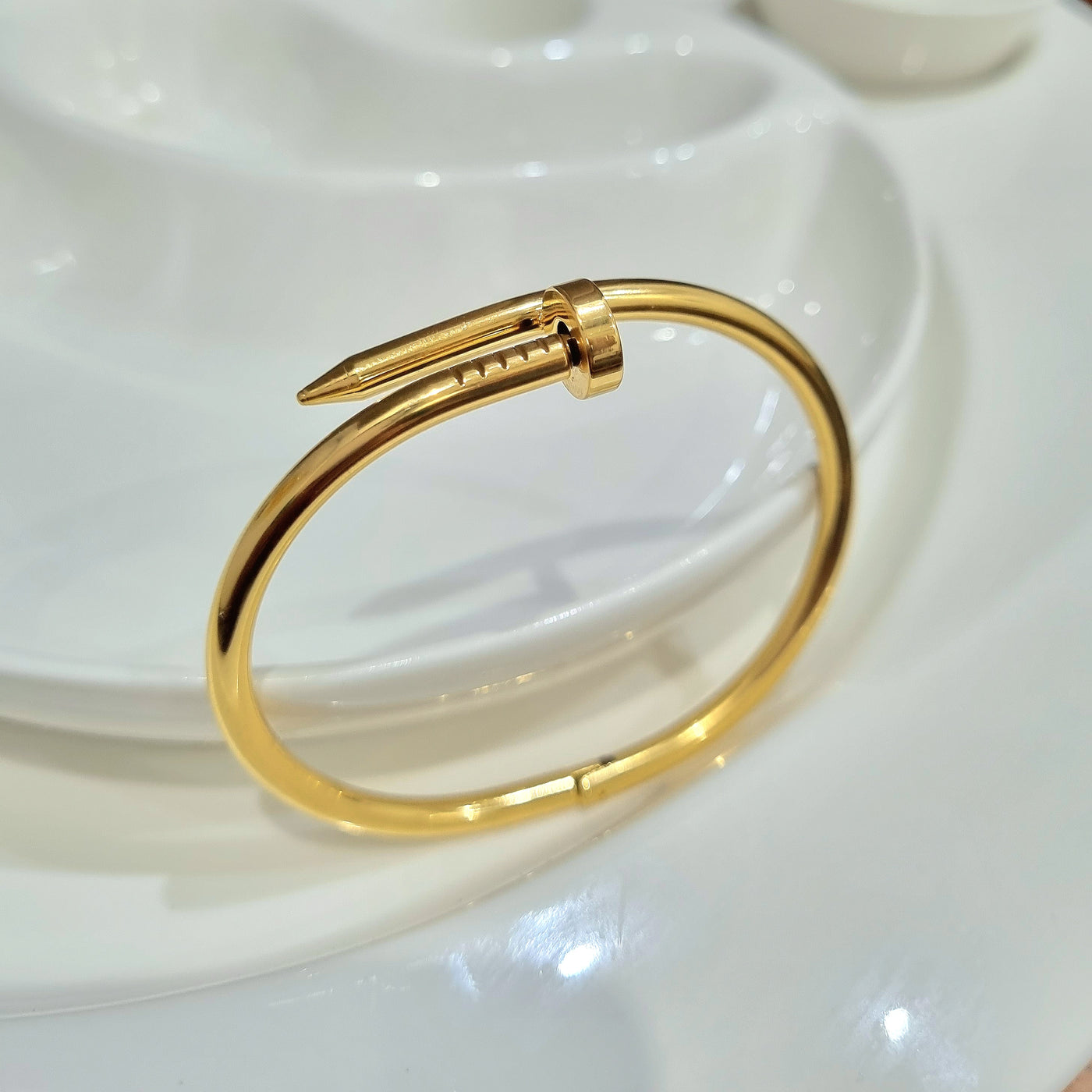 Stainless Steel Nail Handcuff