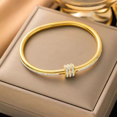 Nova Cuff